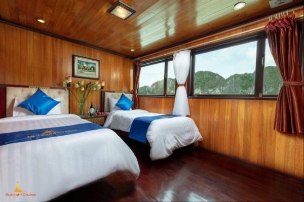Du Thuyen Sunlight Halong Bay Cruise 2